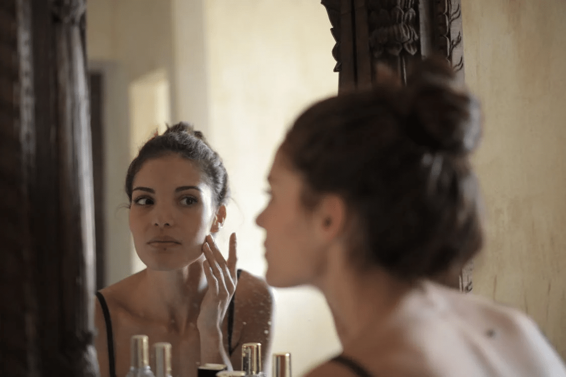 How Seasonal Skincare Changes Can Improve Your Skin with Our Face Oil - Finally All Natural