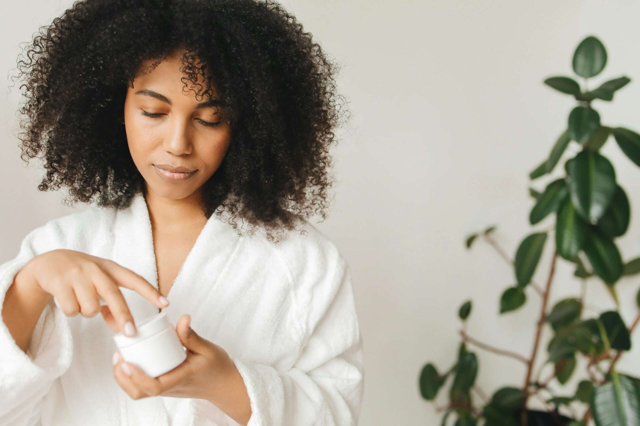 Face Oil vs Creams